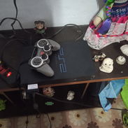 Vendo Playstation 2 con su memoria de 32 GB listo para jugar - Img 55704844