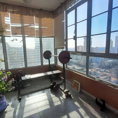 Vedado 135 mil negociables vista al mar - Img 118764045