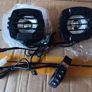 SISTEMAS DE AUDIOS DOBLE BOCINAS ESTEREOS PARA MOTOS Y BICIMOTOS 🔊🔉🔊.....💯👌💯disponibles en nuestros talleres en $ - Img 55358400