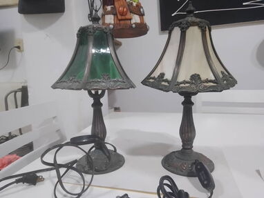 Vendo dos parejas de lamparas de mesa - Img 64599111