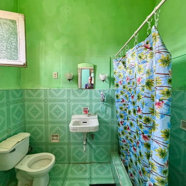 BIPLANTA DE ESQUINA EN SANTOS SUÁREZ! (3 HABITACIONES + 2 BAÑOS !!! - Img 120390702