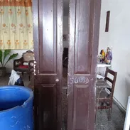 Puerta de madera de dos hojas - Img 58193013