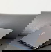 Laptop Dell Latitude 3410 ( prácticamente nueva )  CPU Intel(R) Core(TM) i5-10th Gen  GPU Intel(R) UHD Graphics de 6GB - Img 49762500