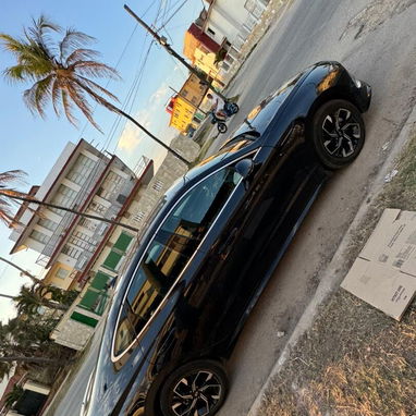 Vendo o negocios, HyundaiSonata 2024, 38,000 millas - Img 115283495