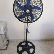 Ventilador de pedestal saco 18" tipo ciclón AC (no recargable) - Img 55473063