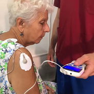 Rehabilitación y fisioterapia a domicilio - Img 56193755
