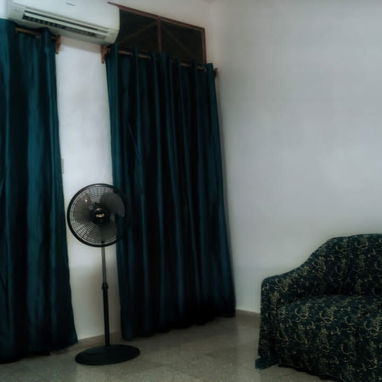 SE RENTA APARTAMENTO DE UN DORMITORIO CERCA DEL VEDADO POR 25 Y MALECON. 53880216 - Img 120336607