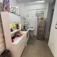 SE VENDE SALÓN DE BELLEZA A DOS CUADRAS DE LA " Plaza de la Revolución " ( Plaza Cívica) - Img 56305272