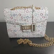 10 usd cartera Guess nueva - Img 55811075