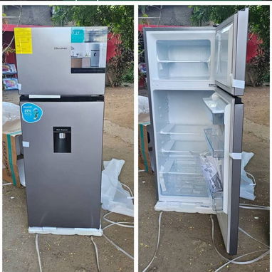 REFRIGERADOR HISENSE CON DISPENSADOR DE AGUA - 3/4