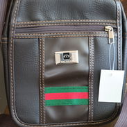 vendo cartera de hombre , buena y barata - Img 55156624