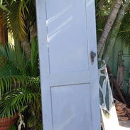 Puerta de cedro - Img 56883584