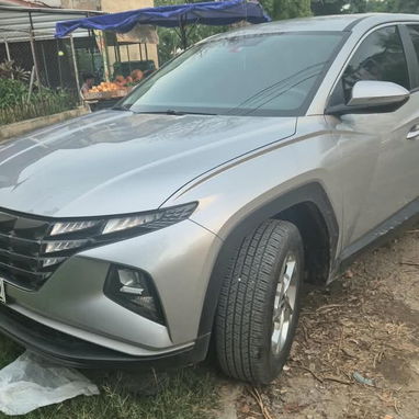 Tucson 2024 con solo 47 mil Km caminados. Carro de familia - 6/8
