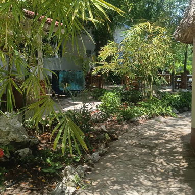 Se solicita plaza de custodio - 2/6