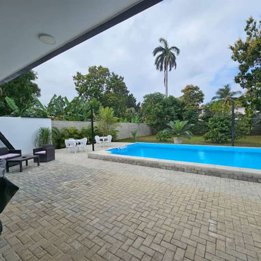 Casa grande con piscina en Siboney - Img 122130798