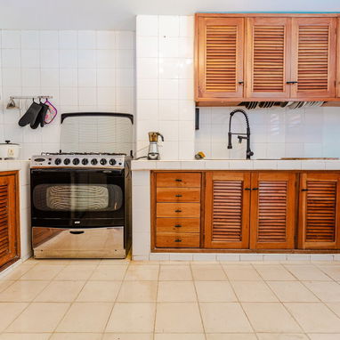 Se renta apartamento en el Vedado de 2 habitaciones y jacuzzi - Img 108066073