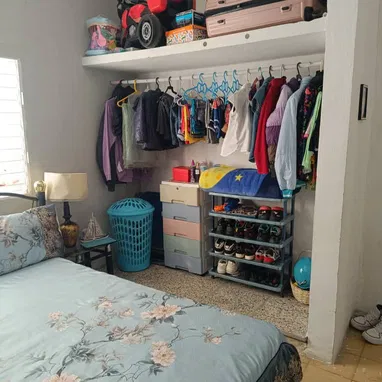 Venta de casa puerta de calle,con terraza, garaje, incluye una moto eléctrica  en La Lisa - 9/10