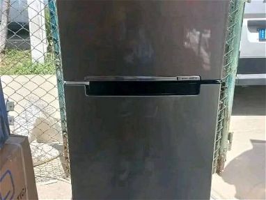 Refrigerador de 9.4 pies marca Samsung - Img main-image