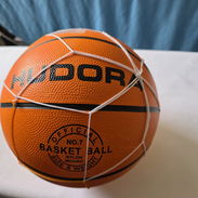 Vendo pelotas de Fútbol, Basquet y de juegos para niños - Img 56025525