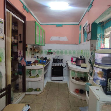 Apto en (PLANTA BAJA CON PARQUEO PRIVADO) cerca de Zapata y C !!! - Img 119679770