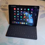 Vendo iPad 9na generación, 64GB, WIFI+LTE (Tiene para linea), + Smart Keyboard, perfecto para estudiar, trabajar, jugar. - Img 58003093
