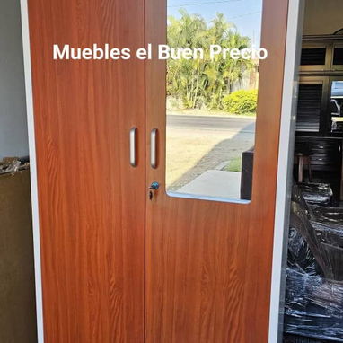 Escaparate metálico con puertas de madera y caja fuerte 220 mensajería incluida en varios lugares de la habana - 2/4