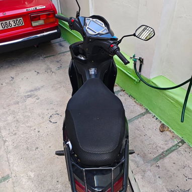 Moto de gasolina económica Ava fenix 125.5 4t semiautomática con chapa - 2/3