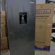 REFRIGERADOR ROYAL 7.6 pies con DISPENSADOR DE AGUA INTEGRADO.Factura, Garantía y Domicilio Gratis. - Img 54919595