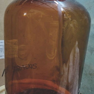 VENDO 2 botellones de cristal de 10lt y 20lt - Img 121063703