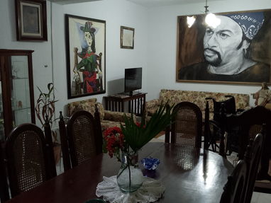 Casa independiente de un cuarto de manzana en el mismísimo centro de la ciudad de la Habana - Img 66233239