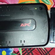 35 USD UPS - APS-550 impecanble 20 USD Bateria Acido-Plomo NUEVO tel: 56589281, Playa - Img 56136068