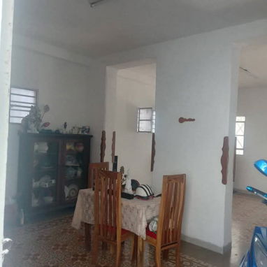 Se vende casa independiente con Telf. y Nauta en Porvenir y Dolores, 10 de Octubre - 10/10