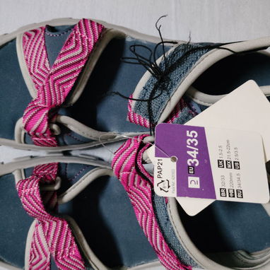 Sandalias para niña - Img 125978038
