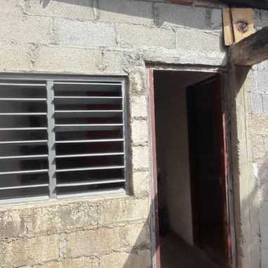 Se vende o se permuta casa biplanta en mariano - 9/10