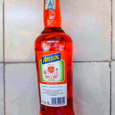 Aperol 70cl Italia 18 USD, Vedado - 2/2