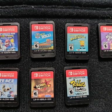 Dock, grip y juegos d nintendo switch - 2/2