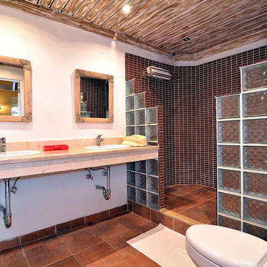 Se cambia apartamento en la habana vieja por finca - Img 119935106
