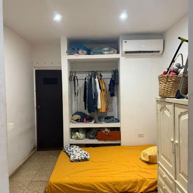 LR018 🏡 Oportunidad en venta – Vedado (Calle H y 15) – Zona Letras  (Con algunos equipos incluido) - Img 118996842