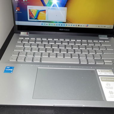Vendo lapto 2 en 1. Se convierte en table. - 6/6