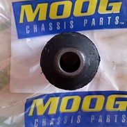 Juego de bujes de la suspensión delantero marca Moog para SEAT Córdoba, Ibiza, Skoda Fabia y VW Polo - Img 54778686