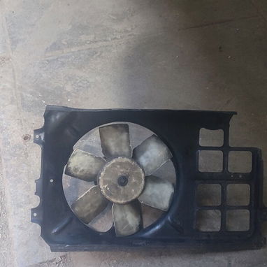Electroventilador Sencillo de VW Golf Jetta SEAT Toledo Original de uso pero en perfecto estado - Img 106793416
