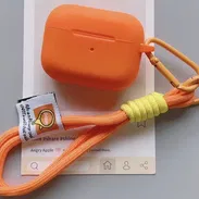 Tienes un 17 Pro Max Naranja! Tengo el forro también Naranja para su AirPods. Del AirPods Pro 2 hasta el Pro 3 (2025) - Img 53658279
