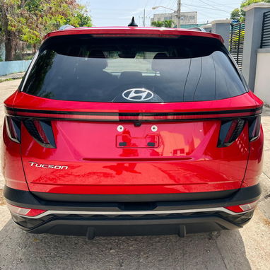 Vendo o negocio yhunday Tucson del 2023 con 34 mil millas - Img 102543710