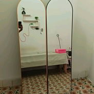 Espejo de cuarto con apoyo al piso - Img 55988966
