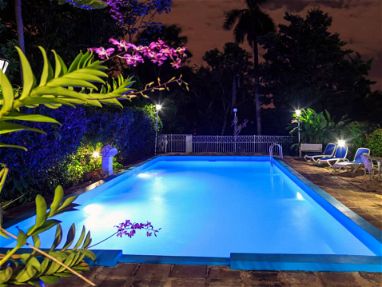 Linda casa de renta con piscina grande en La ciudad de La Habana, Cuba, RESERVAS POR WHATSAPP+535 2463 651 - Img 64869388