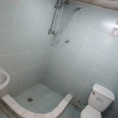 SE VENDE CASA BIPLANTA EN LA HABANA VIEJA. - Img 126034763