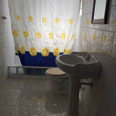 SE RENTA CASA CON TODO EN COJIMAR, PRECIO NO NEGOCIABLE, ¡¡¡ESCRIBIR POR WHATSSAPP AL NUMERO DE MOVIL DE ABAJO!!! - Img 102530925
