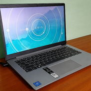 Laptop de 9na Lenovo Celeron N4020 + 4gb + 128gb, pantalla ips 14", conectada a la corriente. - Img 57108454