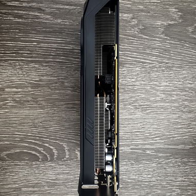 RTX 5060 Gigabyte - Img 122702065