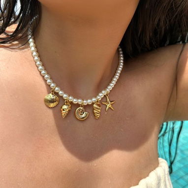 Collares para todo tipo de ocasión: perlas, caracoles, cadenas, dorados, plateados, estrellas - Img 124769978